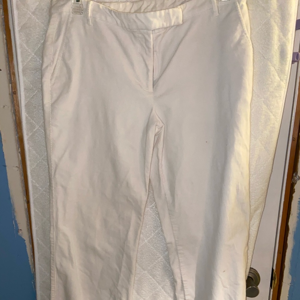 ⭐️4 for $20⭐️ corduroy pants from the Loft